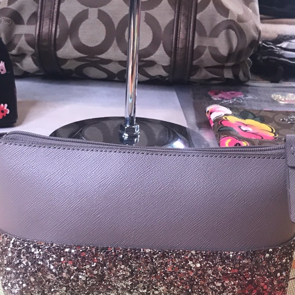 Kate Spade Little Shiloh Cosmetic bag, GUC! - Picture 4 of 8